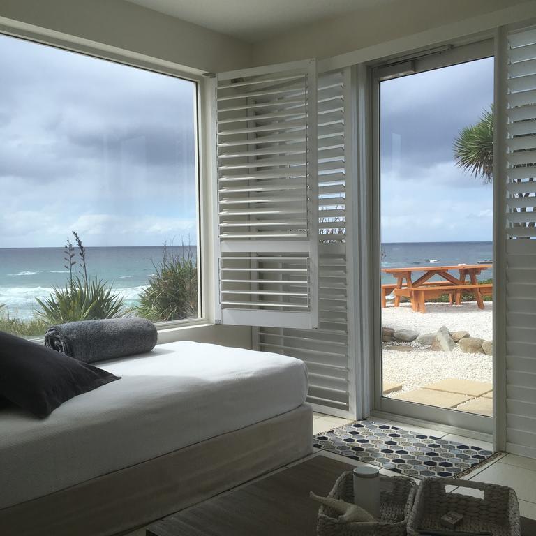 Saltwater - Absolute Oceanfront, Fire Pits, Some Villas With Hot Tubs And Sauna Falmouth Kamer foto