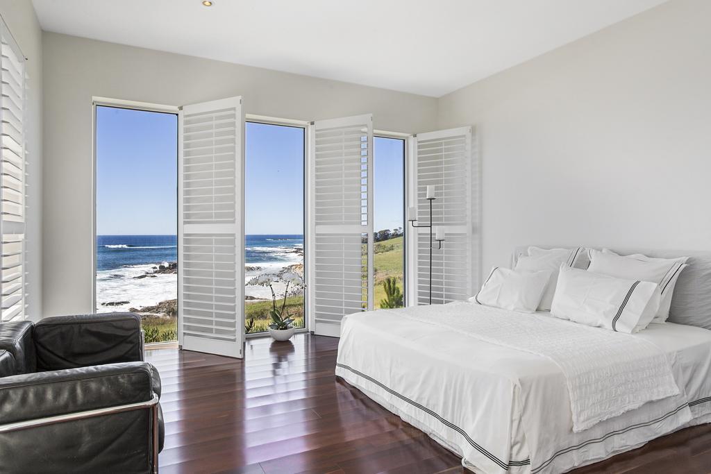 Saltwater - Absolute Oceanfront, Fire Pits, Some Villas With Hot Tubs And Sauna Falmouth Kamer foto
