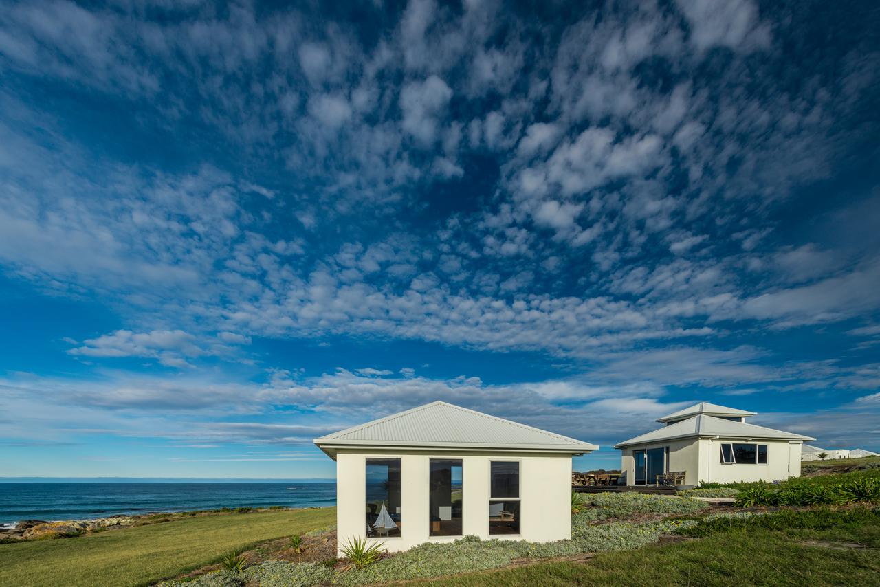Saltwater - Absolute Oceanfront, Fire Pits, Some Villas With Hot Tubs And Sauna Falmouth Buitenkant foto